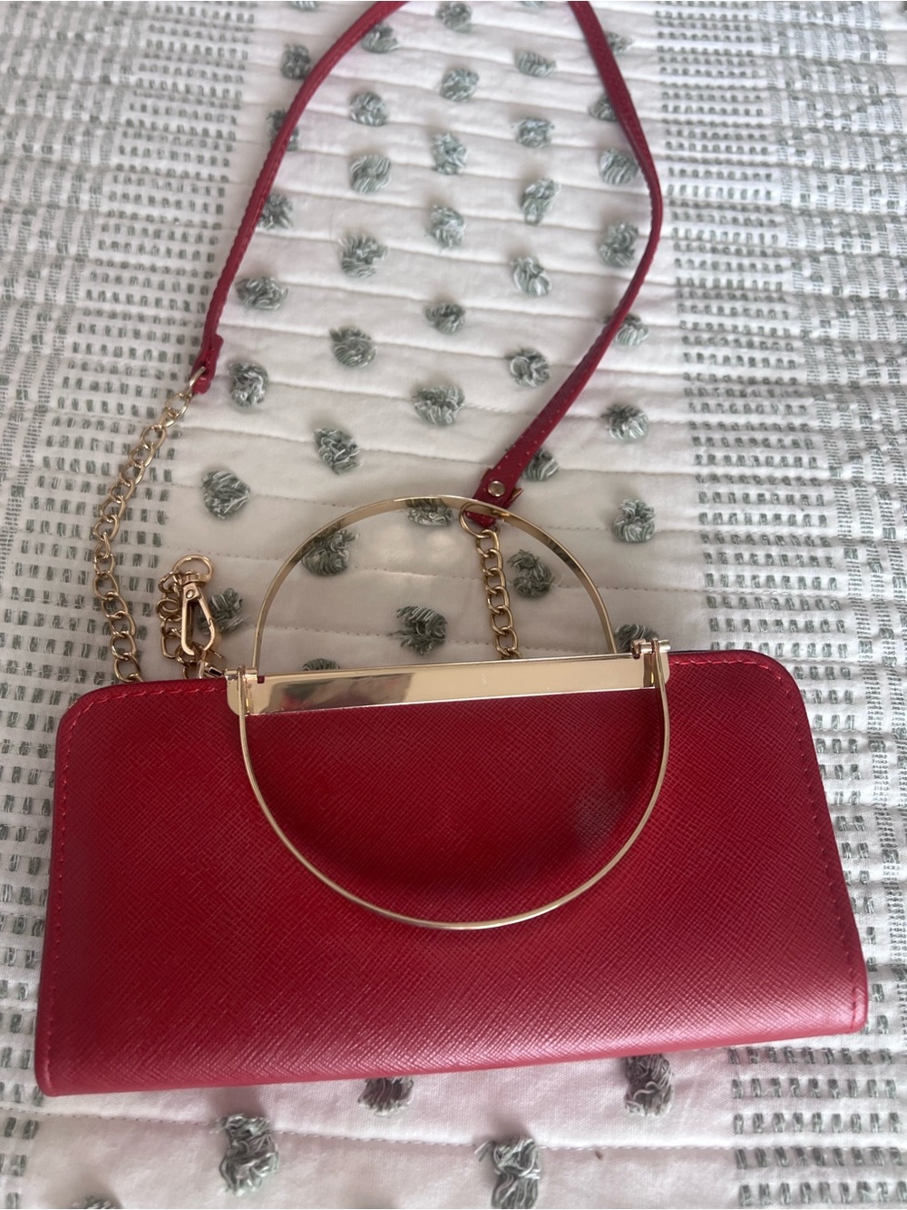 Elegant Red Crossbody Bag with Gold Ring Detail